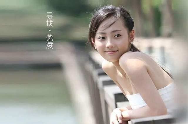 娱乐吃瓜的美女,揭秘娱乐圈的甜蜜吃瓜瞬间